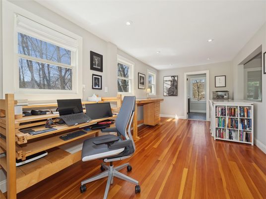 Home Office, Interior, Recessed Lighting, Wood Texture Flooring