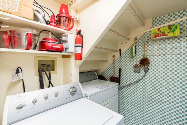 Interior, Utility Closets, Washer