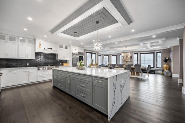 Chandelier, Dining room, Interior, Kitchen, Pendant Lights, Recessed Lighting, Stainless Steel Appliances, Wood Texture Flooring