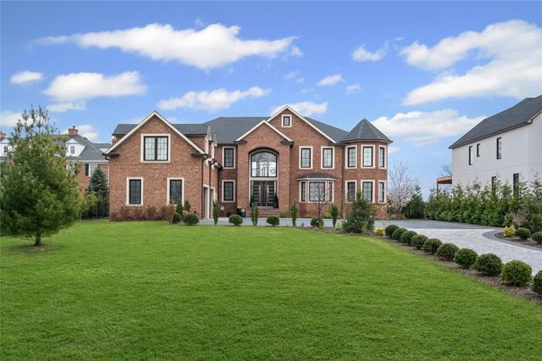Exterior, Facade, Brick Facade, French Provincial