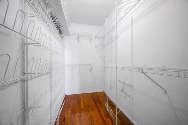 Interior, Walk-in Closets, Wood Texture Flooring