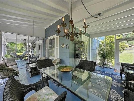 Chandelier, Dining room, Interior, Living room