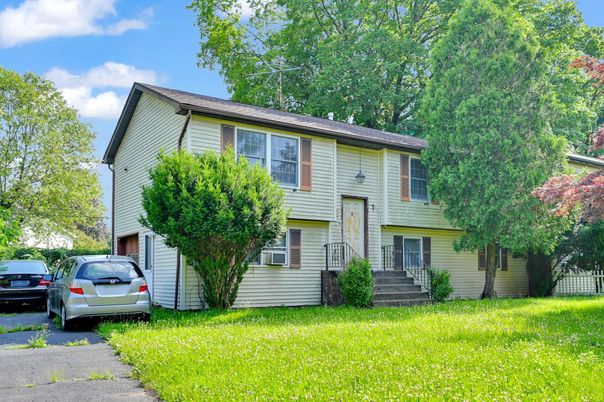 Attached, Exterior, Facade, Raised Ranch