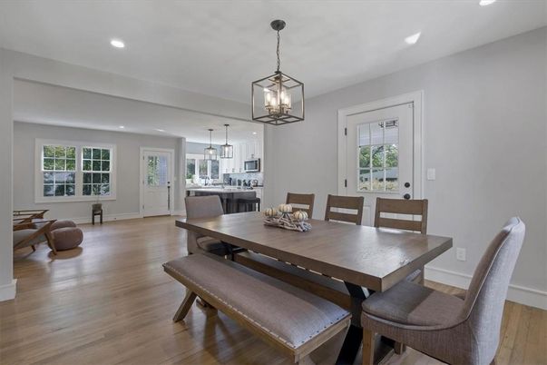 Dining room, Interior, Kitchen, Pendant Lights, Recessed Lighting, Wood Texture Flooring