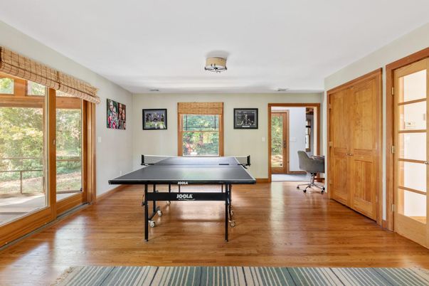 Game Room, Interior, Wood Texture Flooring