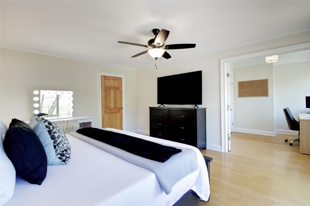 Bedroom, Home Office, Interior, Wood Texture Flooring