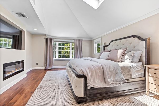 Bedroom, Fireplace, Interior, Recessed Lighting, Wood Texture Flooring