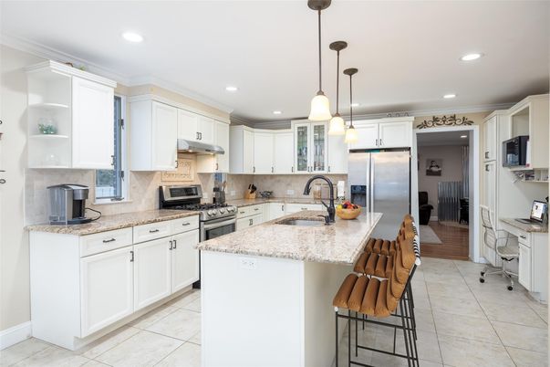 Interior, Kitchen, Pendant Lights, Recessed Lighting, Stainless Steel Appliances