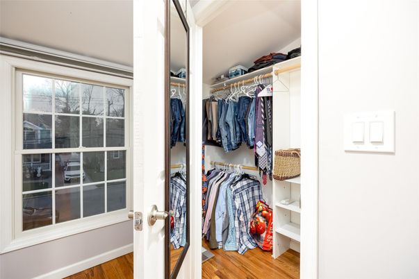 Interior, Walk-in Closets, Wood Texture Flooring