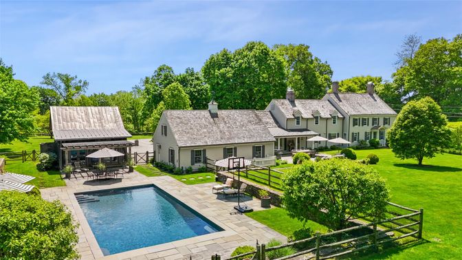 Backyard, Exterior, Pool