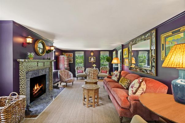 Fireplace, Interior, Living room