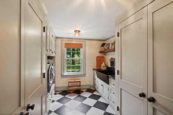 Interior, Washer