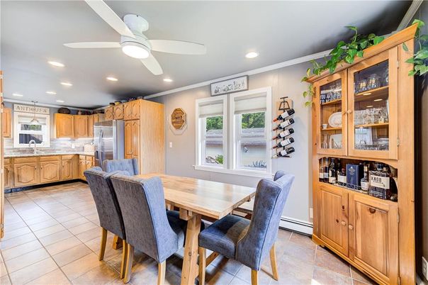 Dining room, Interior, Kitchen, Recessed Lighting, Stainless Steel Appliances