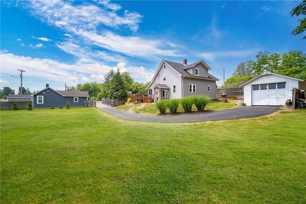 Backyard, Detached Garage, Exterior