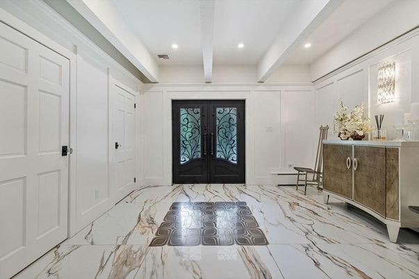 Interior, Marble, Recessed Lighting