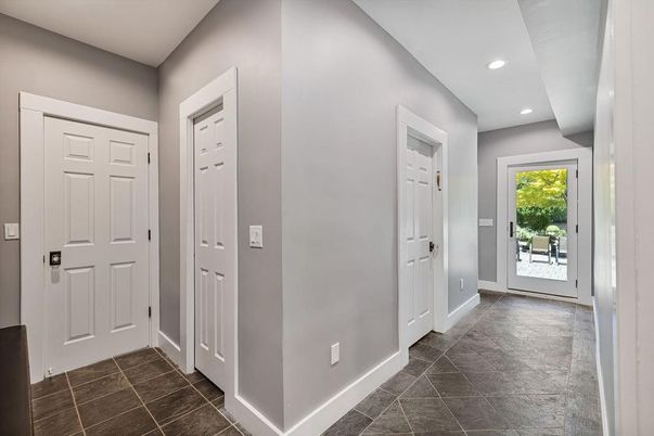 Interior, Recessed Lighting