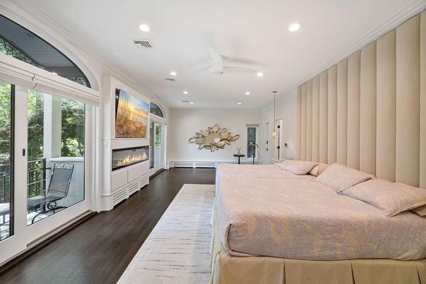 Bedroom, Fireplace, Interior, Pendant Lights, Recessed Lighting, Wood Texture Flooring