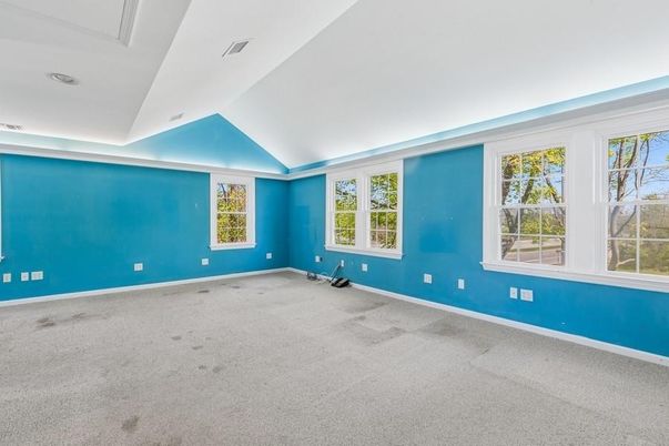 Empty room, Interior, Recessed Lighting