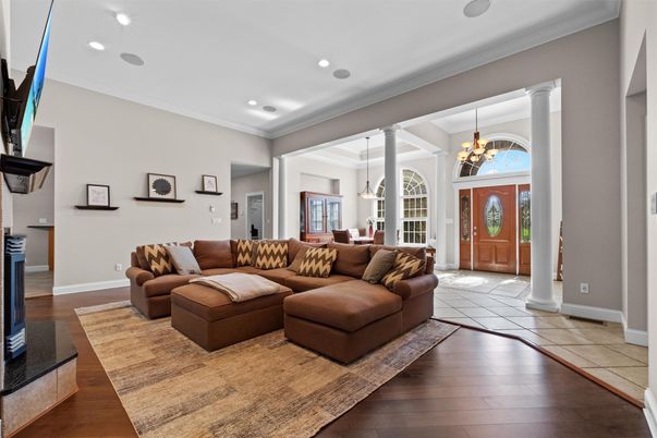 Chandelier, Interior, Living room, Pendant Lights, Recessed Lighting, Wood Texture Flooring