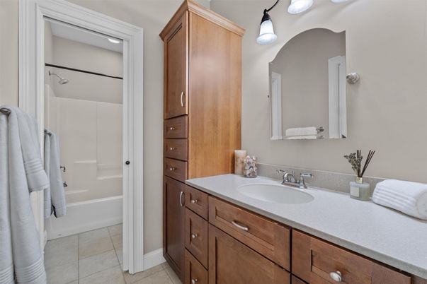 Bathroom, Interior, Recessed Lighting
