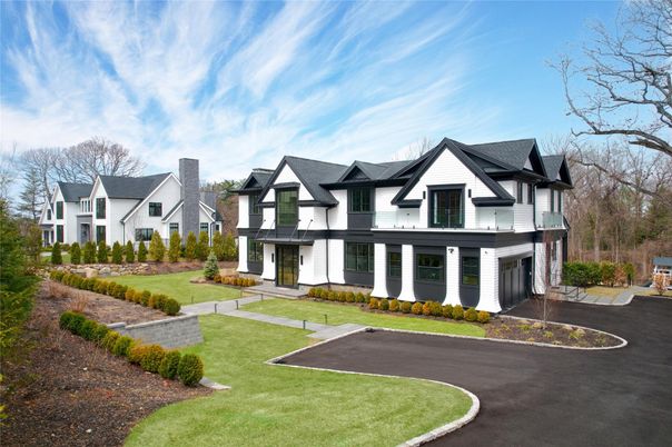 Backyard, Exterior, Facade, Farmhouse