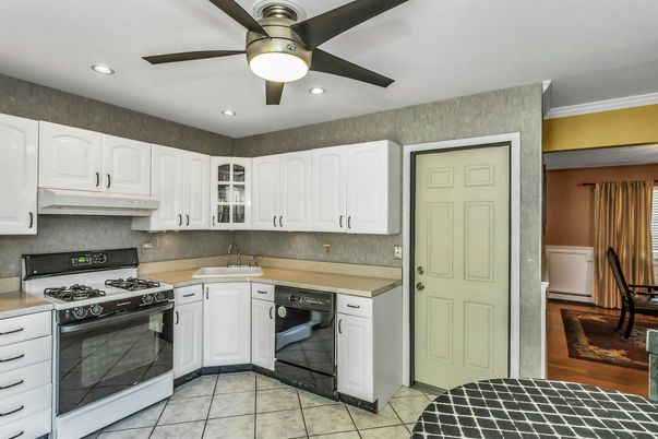 Interior, Kitchen, Recessed Lighting