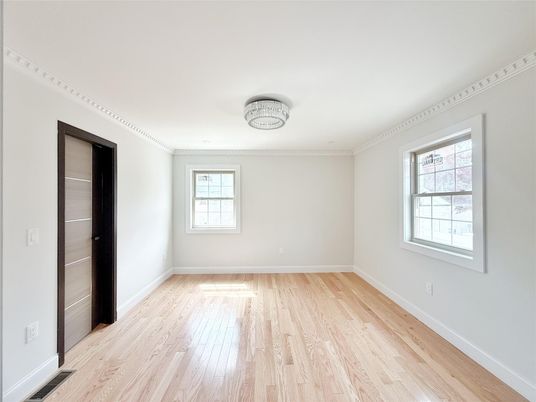 Chandelier, Empty room, Interior, Wood Texture Flooring