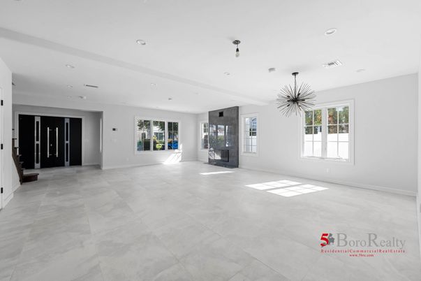Empty room, Interior, Pendant Lights, Recessed Lighting