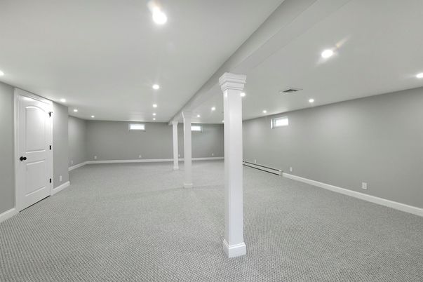 Empty room, Interior, Recessed Lighting