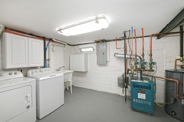 Interior, Washer