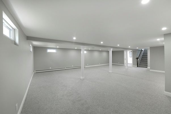 Empty room, Interior, Recessed Lighting