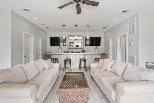 Interior, Kitchen, Living room, Pendant Lights, Recessed Lighting