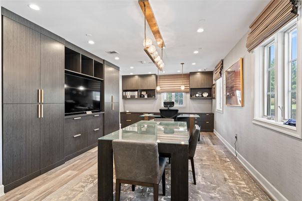 Dining room, Interior, Kitchen, Pendant Lights, Recessed Lighting, Wood Texture Flooring