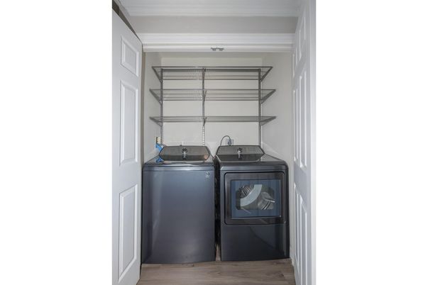 Interior, Utility Closets, Washer, Wood Texture Flooring