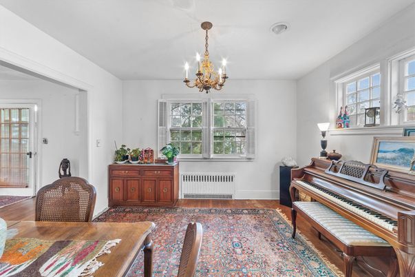 Chandelier, Interior, Piano, Wood Texture Flooring