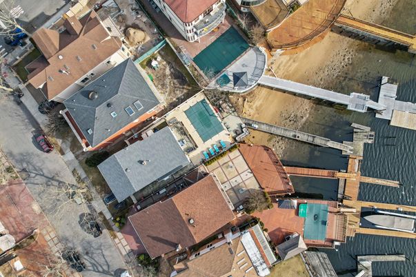 Exterior, Drone