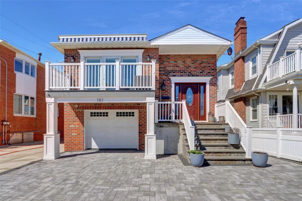 Attached, Exterior, Facade, Brick Facade, Rowhouse
