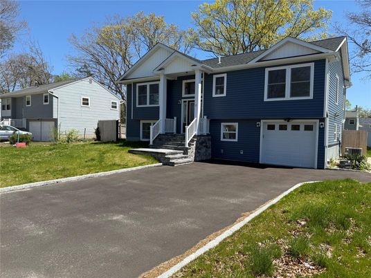Attached, Exterior, Facade, Raised Ranch