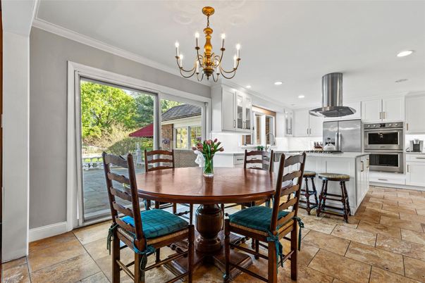 Chandelier, Dining room, Interior, Kitchen, Recessed Lighting, Stainless Steel Appliances