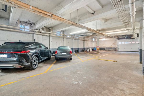 Garage, Interior