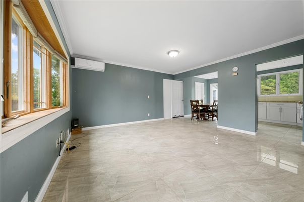 Dining room, Interior