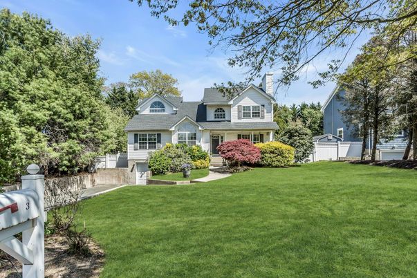 Backyard, Exterior, Facade, Farmhouse
