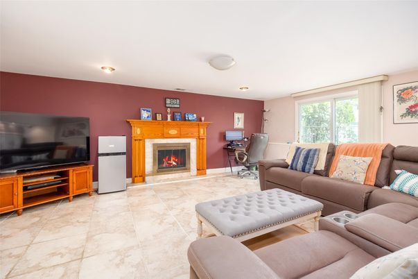 Fireplace, Interior, Living room, Recessed Lighting