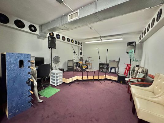 Garage, Interior