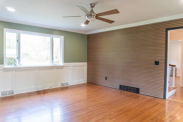 Empty room, Interior, Recessed Lighting, Wood Texture Flooring