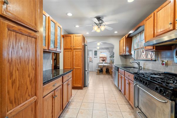 Interior, Kitchen, Recessed Lighting