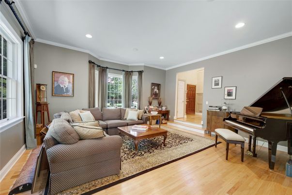 Interior, Living room, Piano, Recessed Lighting, Wood Texture Flooring