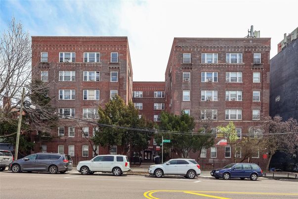 Exterior, Facade, Condo Building