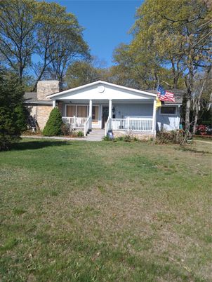Backyard, Exterior, Facade, Ranch