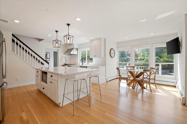 Dining room, Interior, Kitchen, Pendant Lights, Recessed Lighting, Wood Texture Flooring